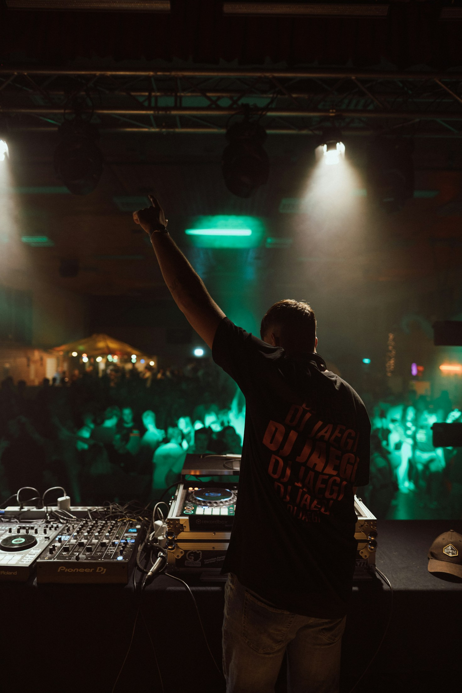 Five Ways To Increase Tips During Your Set